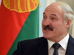 Лукашенко обвинил белорусов в девальвации рубля